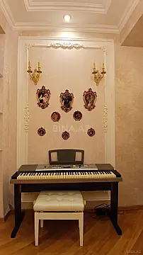 Satılır 3 otaqlı mənzil 140 m²