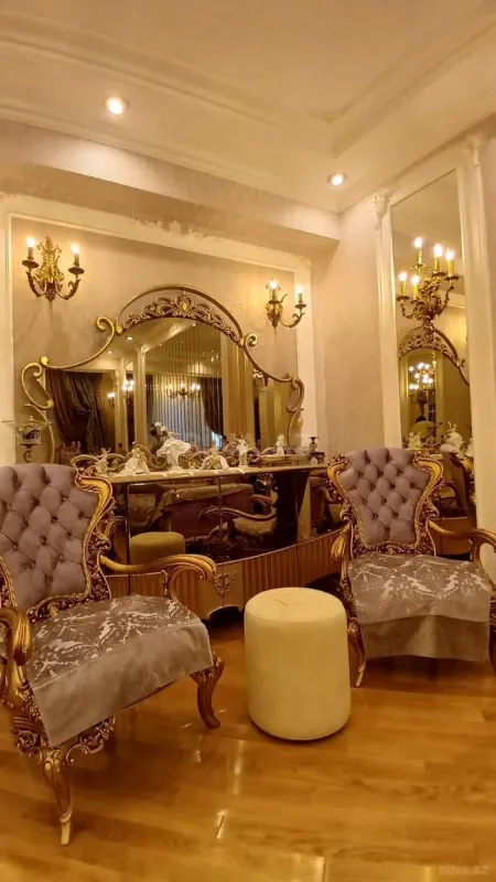 Satılır 3 otaqlı mənzil 140 m²