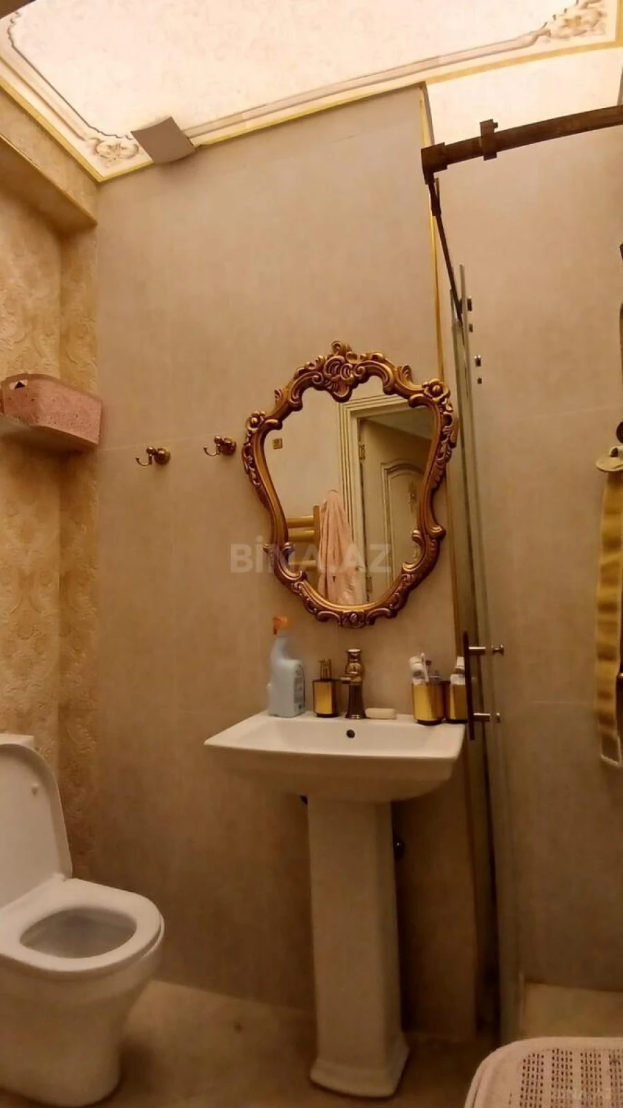 Satılır 3 otaqlı mənzil 140 m²