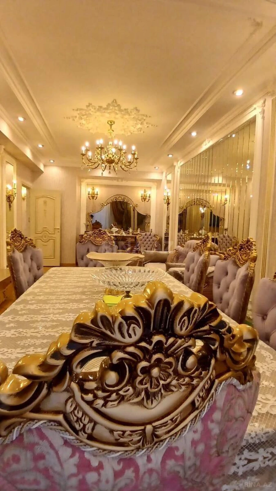 Satılır 3 otaqlı mənzil 140 m²