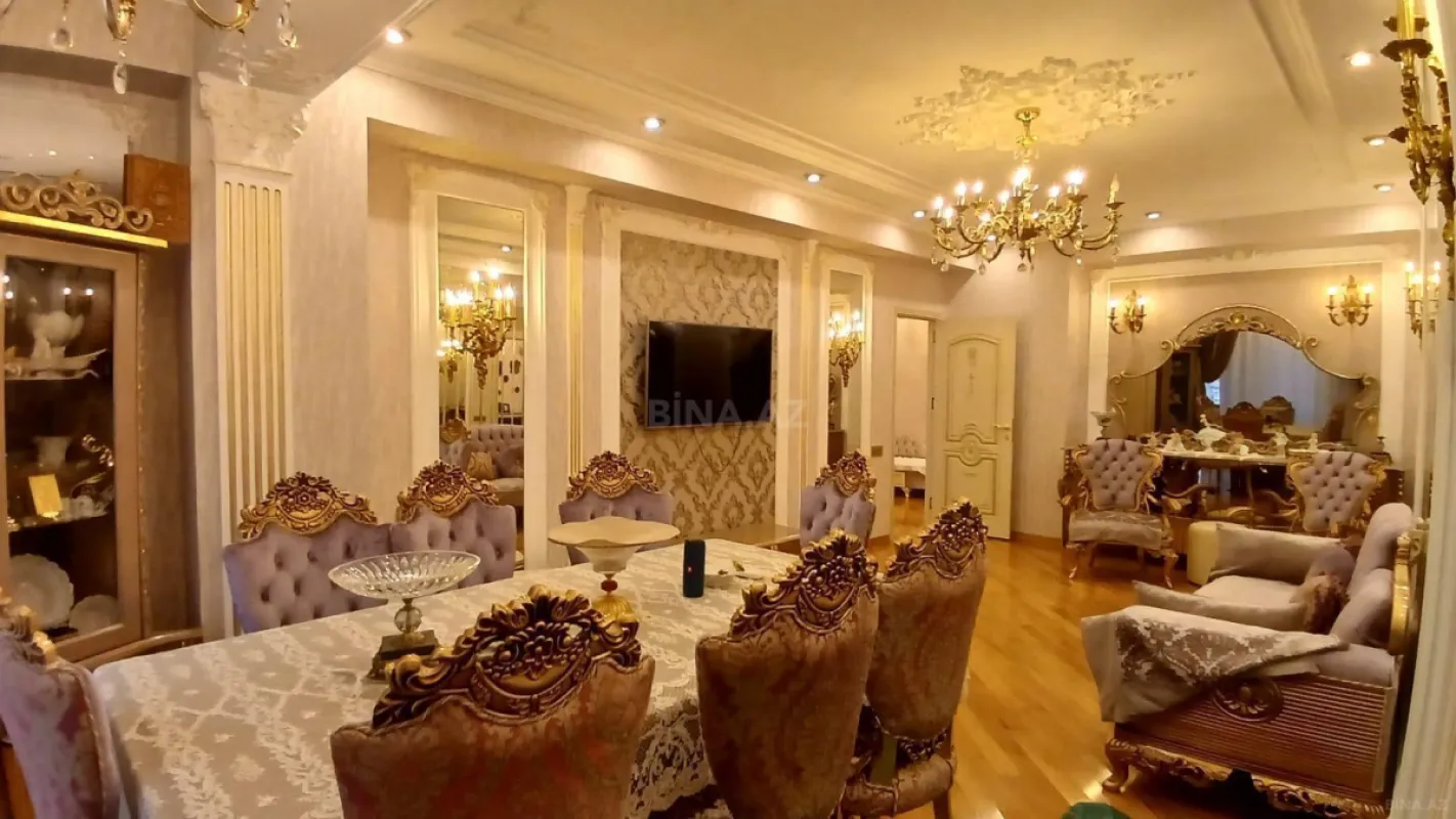 Satılır 3 otaqlı mənzil 140 m²