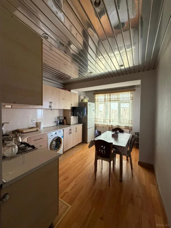 Satılır 4 otaqlı mənzil 100 m²