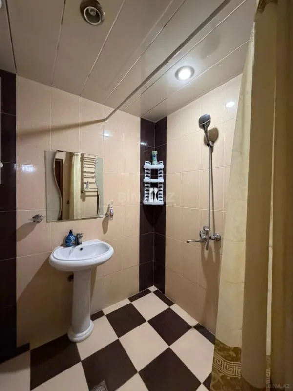 Satılır 4 otaqlı mənzil 100 m²