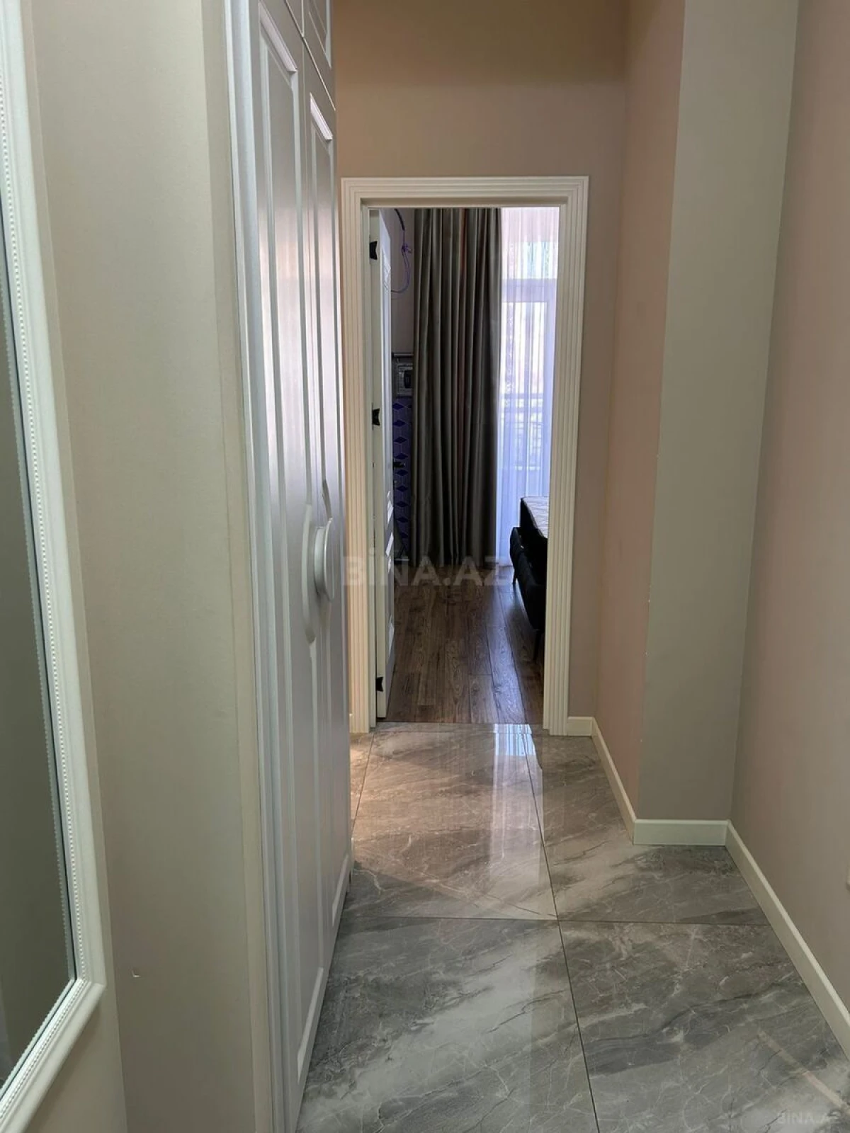 Kirayə verilir 2 otaqlı mənzil 60 m²