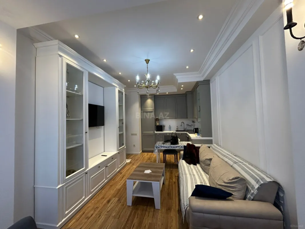 Kirayə verilir 2 otaqlı mənzil 60 m²