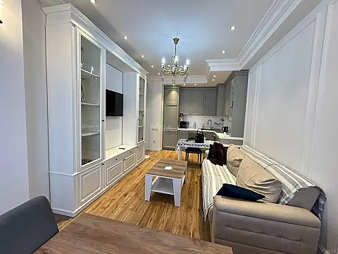 Kirayə verilir 2 otaqlı mənzil 60 m²