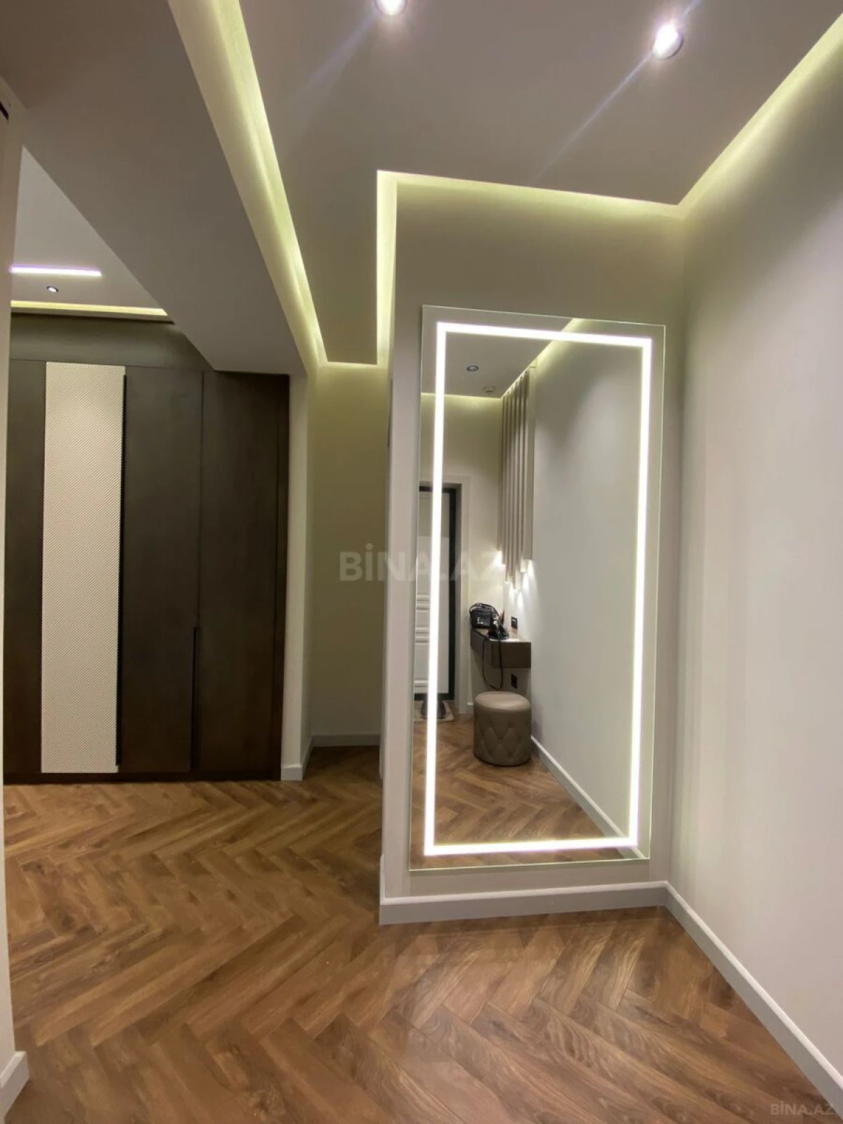 Kirayə verilir 3 otaqlı mənzil 105 m²