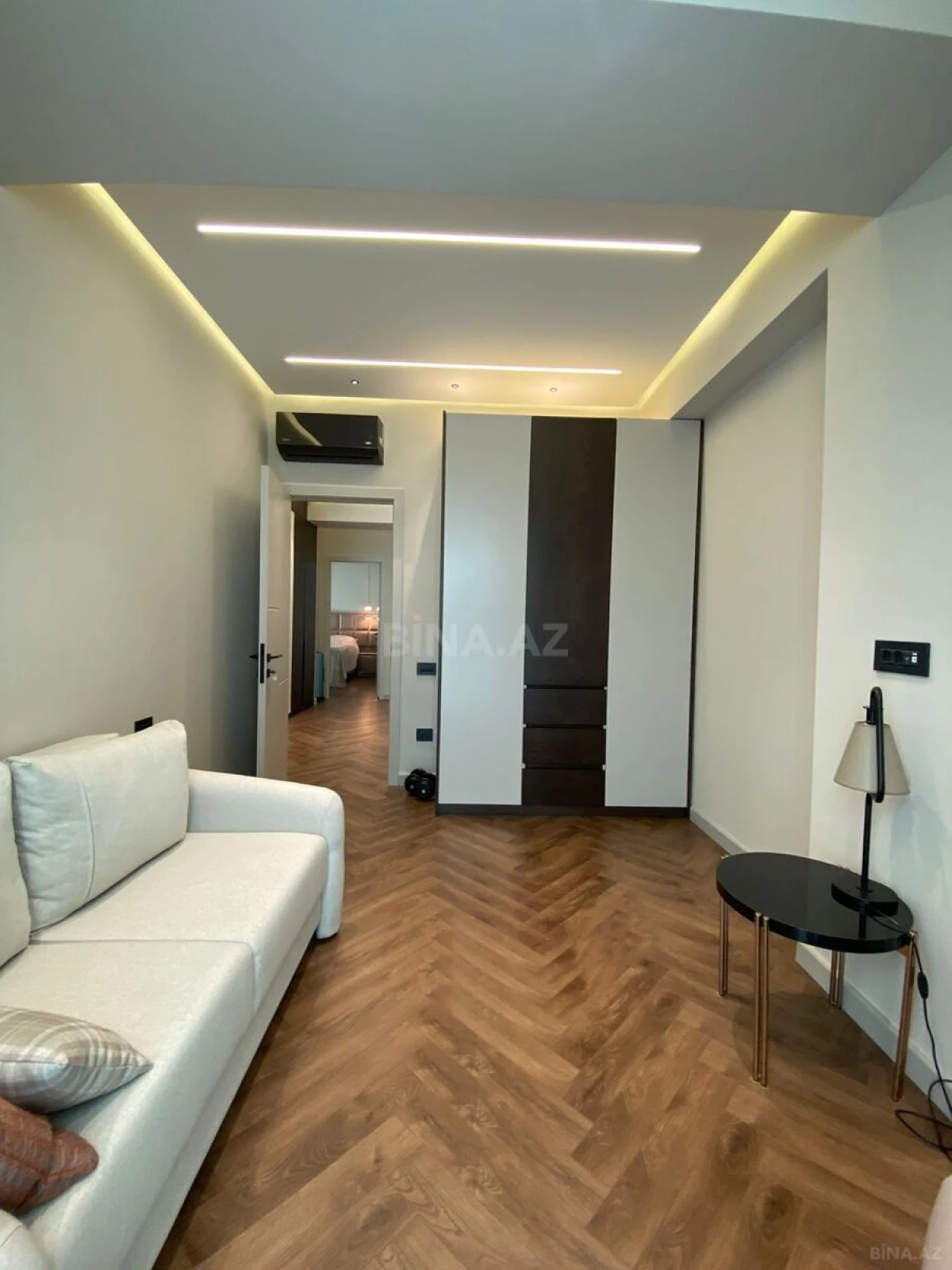 Kirayə verilir 3 otaqlı mənzil 105 m²