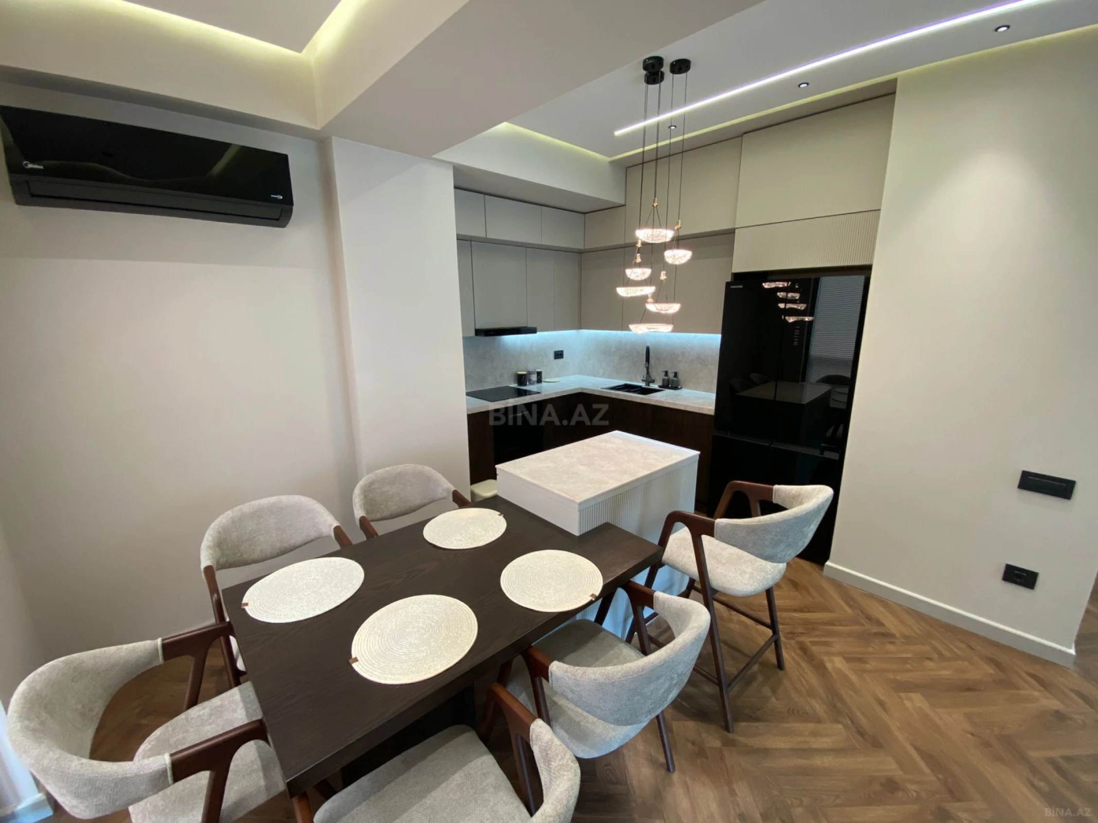 Kirayə verilir 3 otaqlı mənzil 105 m²