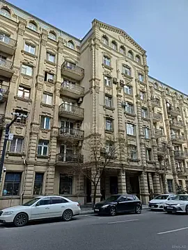 Kirayə verilir 2 otaqlı mənzil 44 m² — Bakı, Sahil qəs. 2 otaq 44.00 m²