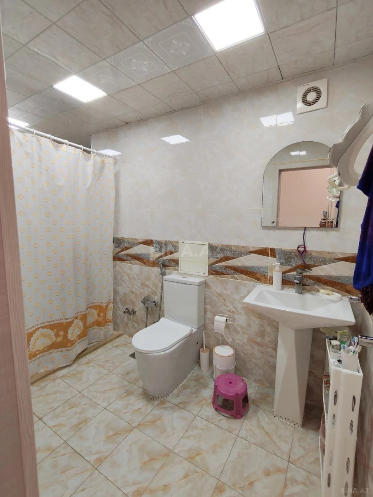 Satılır 3 otaqlı mənzil 108 m²