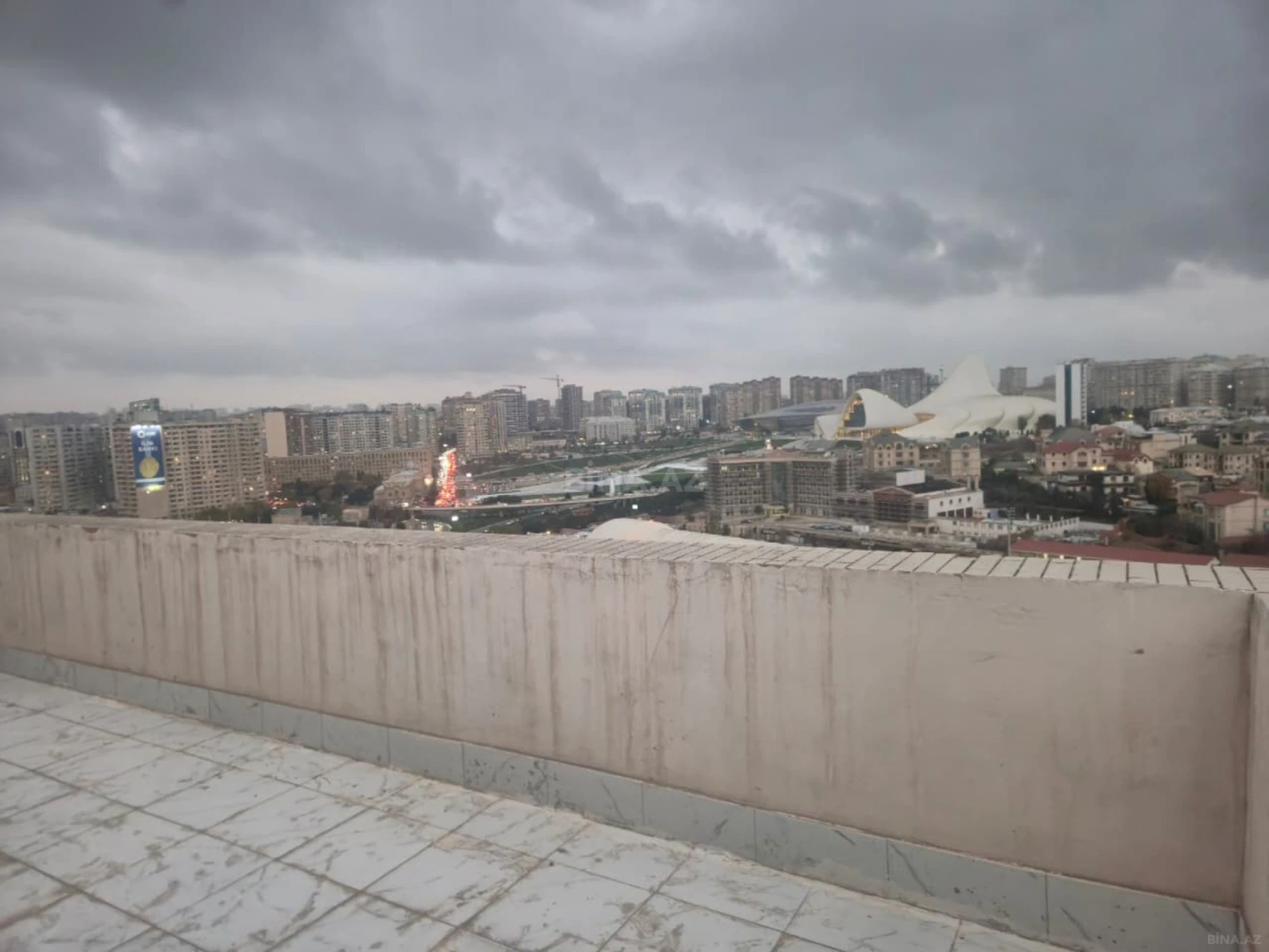 Satılır 3 otaqlı mənzil 100 m²