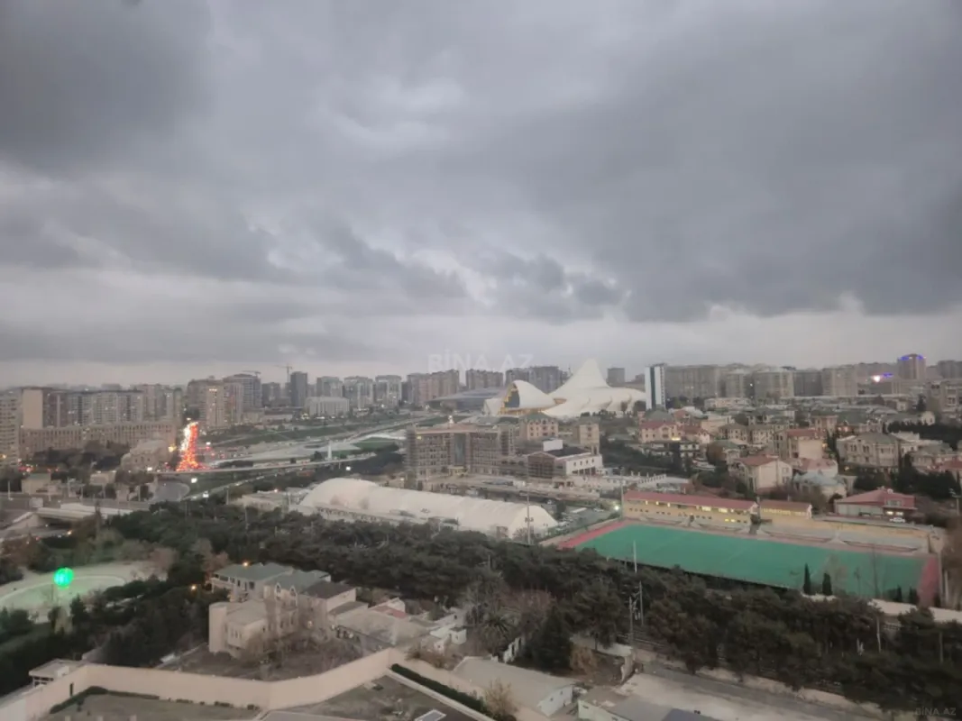 Satılır 3 otaqlı mənzil 100 m²