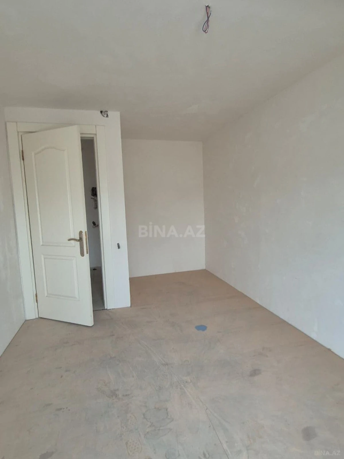 Satılır 3 otaqlı mənzil 100 m²