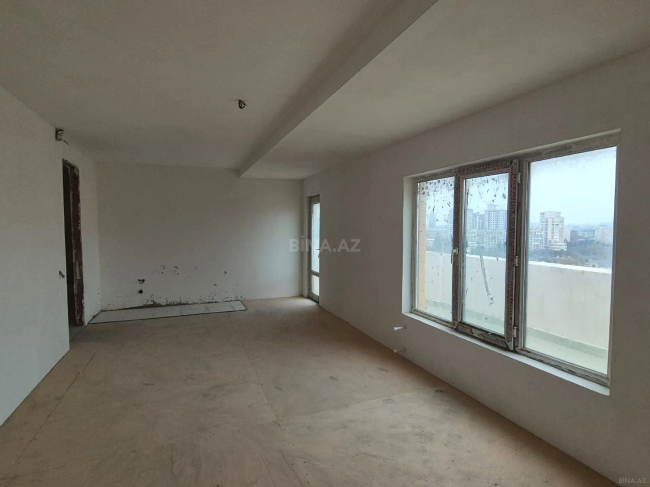 Satılır 3 otaqlı mənzil 100 m²