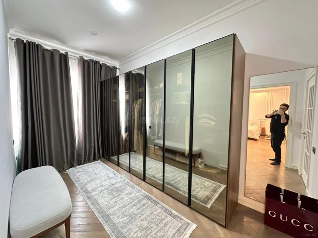 Kirayə verilir 3 otaqlı mənzil 200 m²