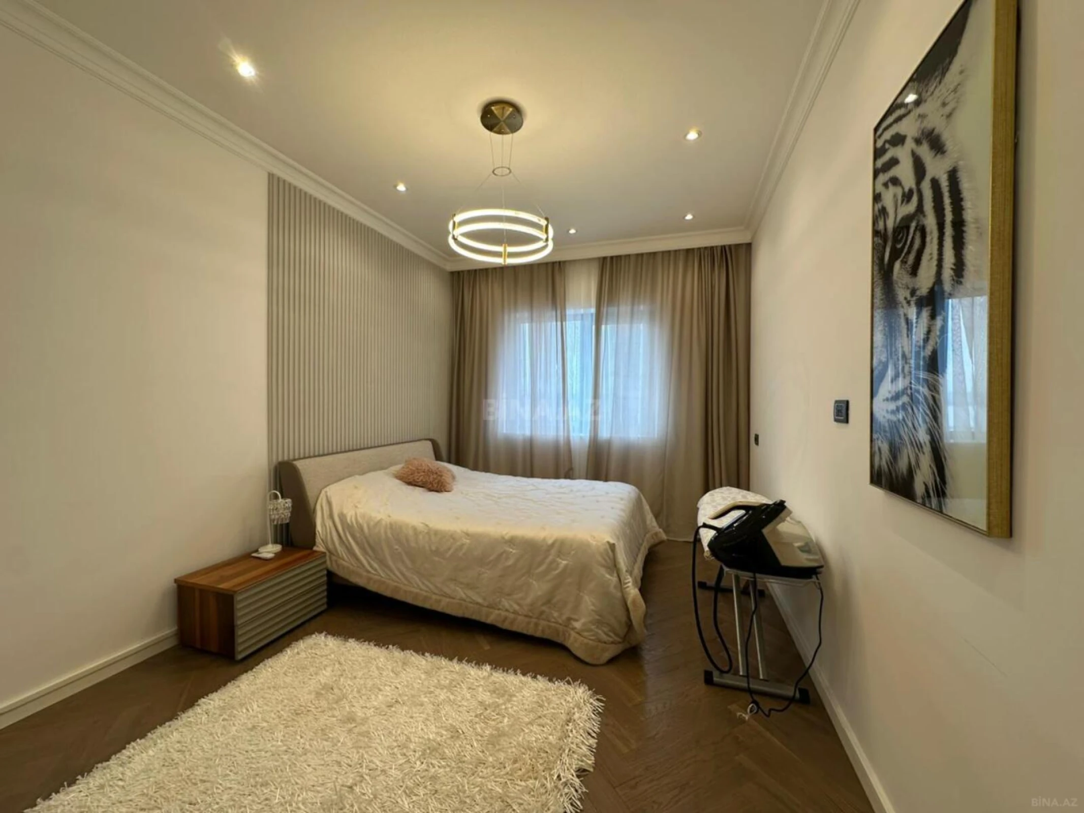 Kirayə verilir 3 otaqlı mənzil 200 m²