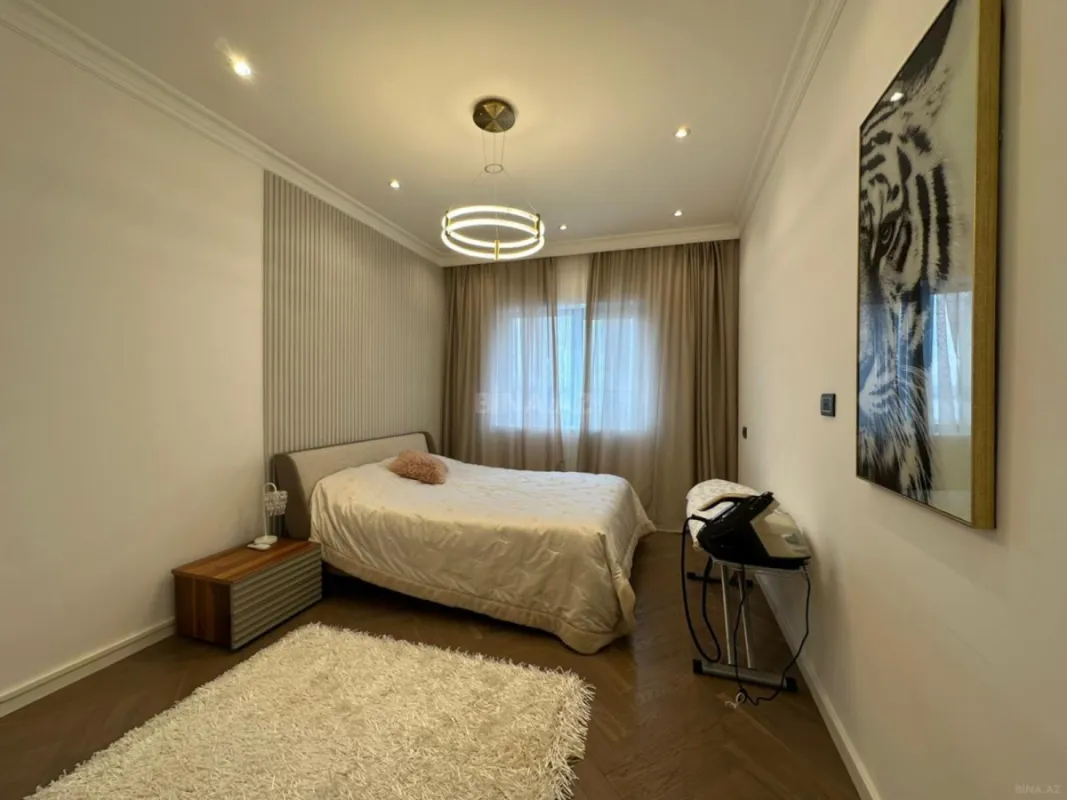 Kirayə verilir 3 otaqlı mənzil 200 m²