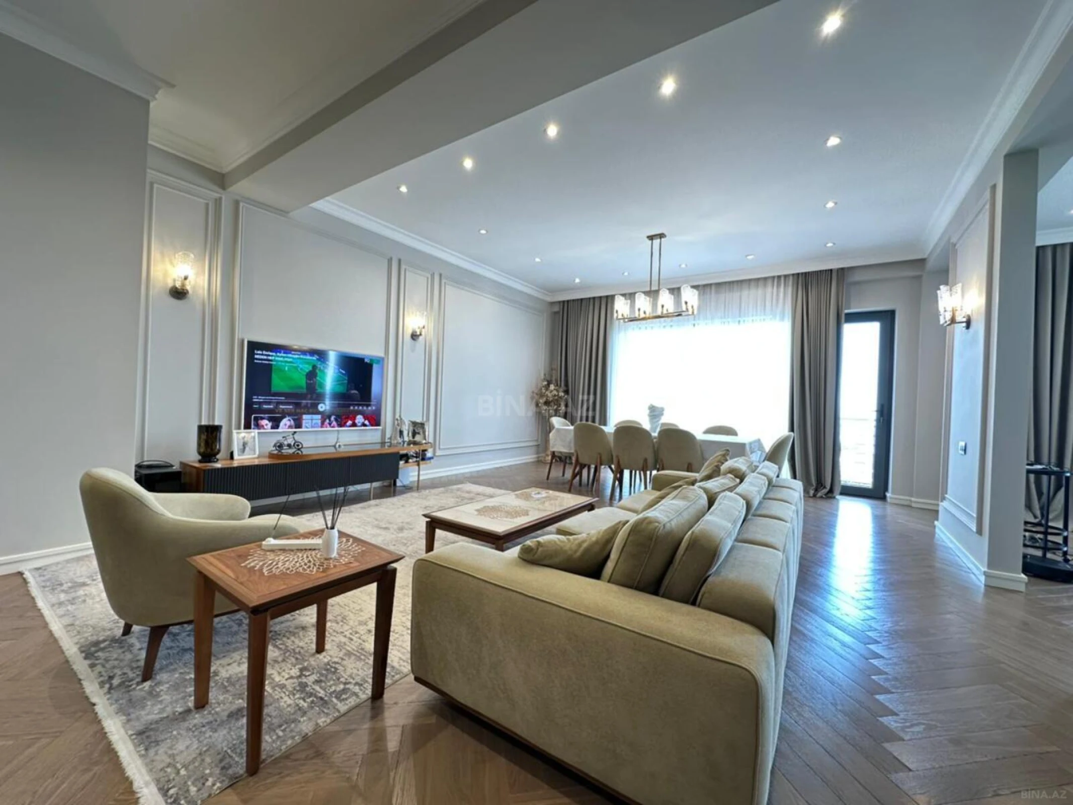 Kirayə verilir 3 otaqlı mənzil 200 m²