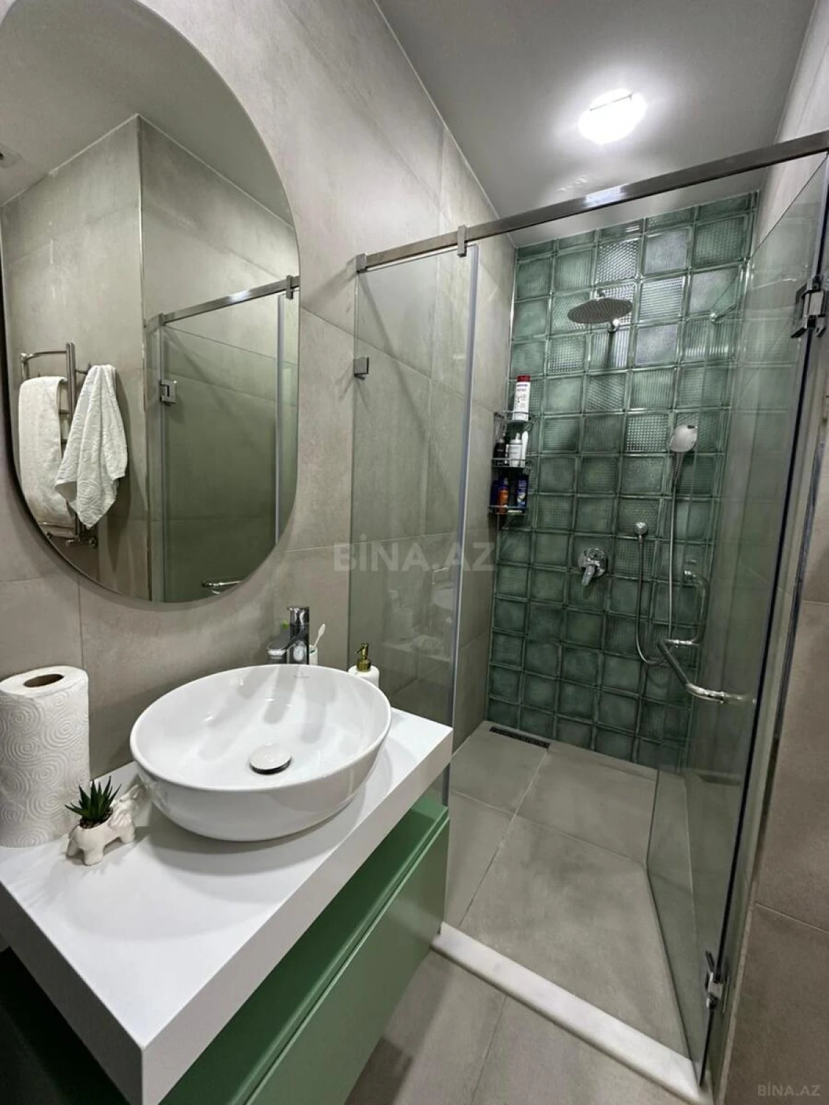 Kirayə verilir 3 otaqlı mənzil 200 m²