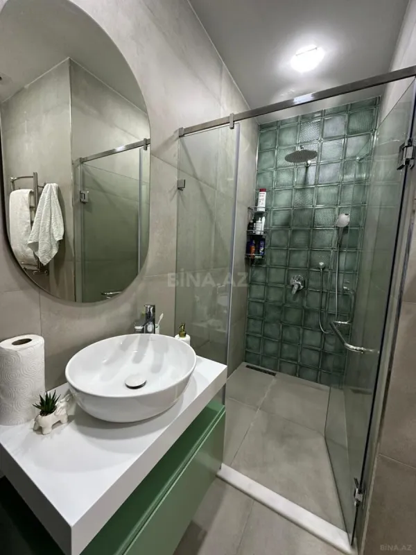 Kirayə verilir 3 otaqlı mənzil 200 m²