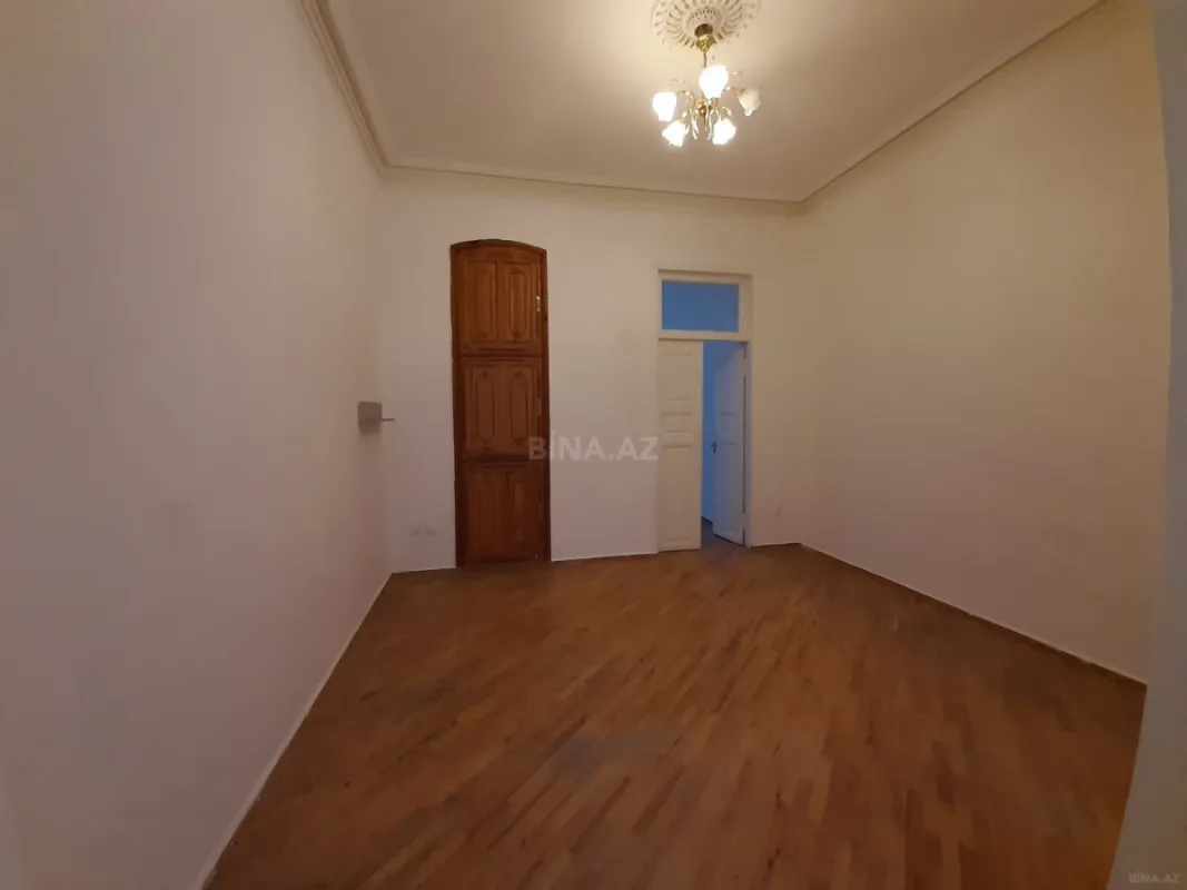 Kirayə verilir 3 otaqlı ofis 90 m²