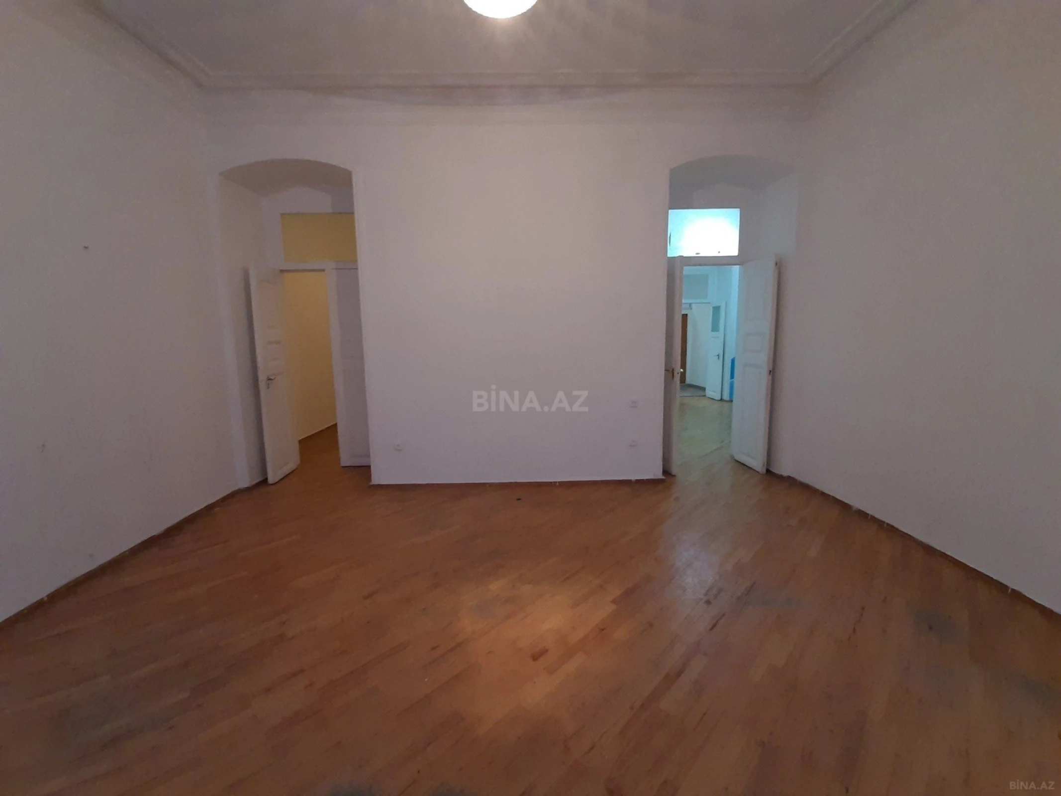 Kirayə verilir 3 otaqlı ofis 90 m²