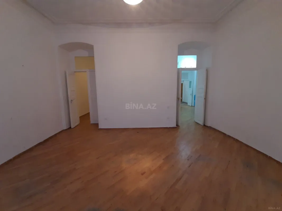 Kirayə verilir 3 otaqlı ofis 90 m²