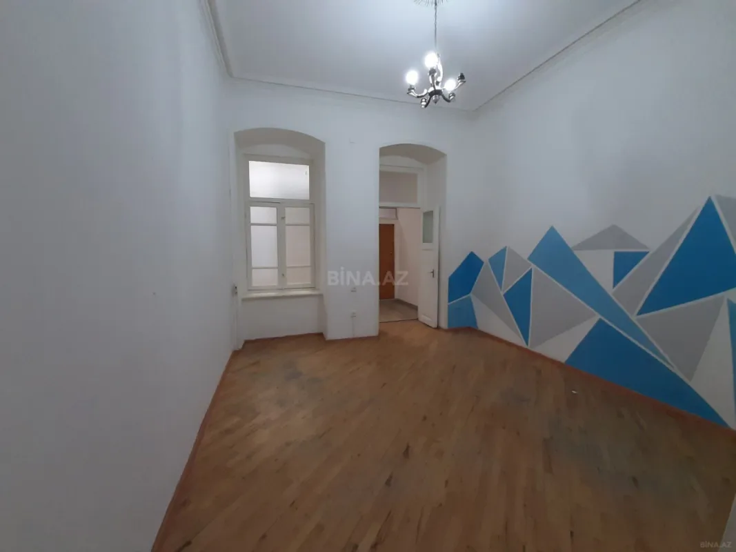 Kirayə verilir 3 otaqlı ofis 90 m²