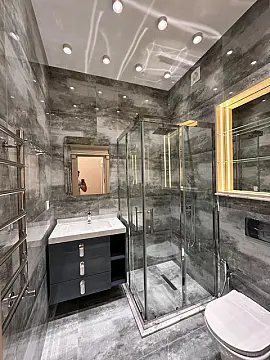 Satılır 4 otaqlı mənzil 195 m²