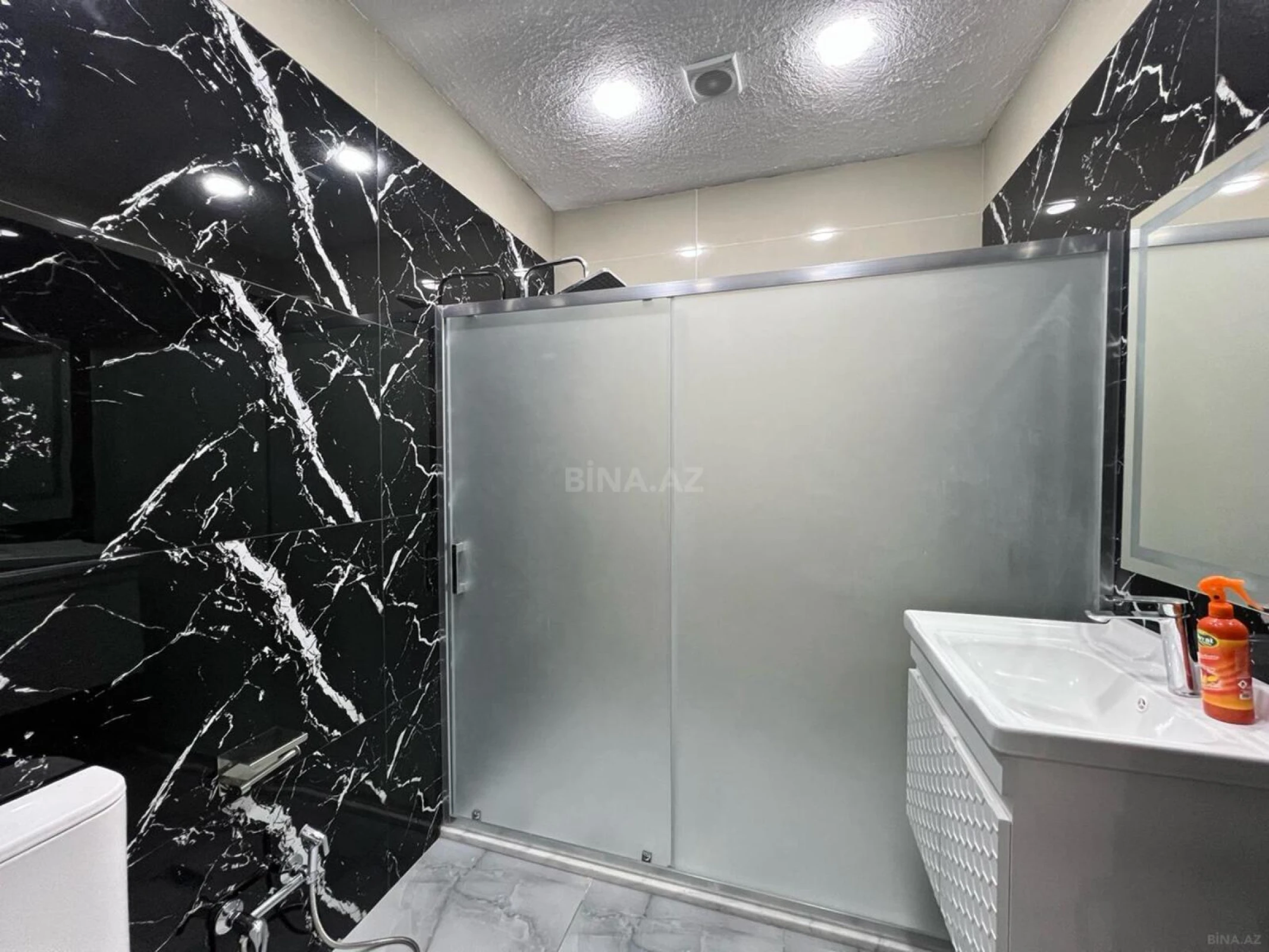 Satılır 4 otaqlı həyət evi 140 m²