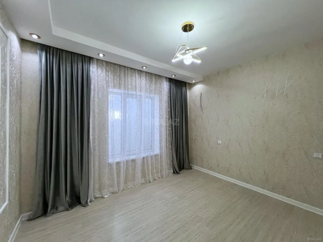 Satılır 4 otaqlı həyət evi 140 m²