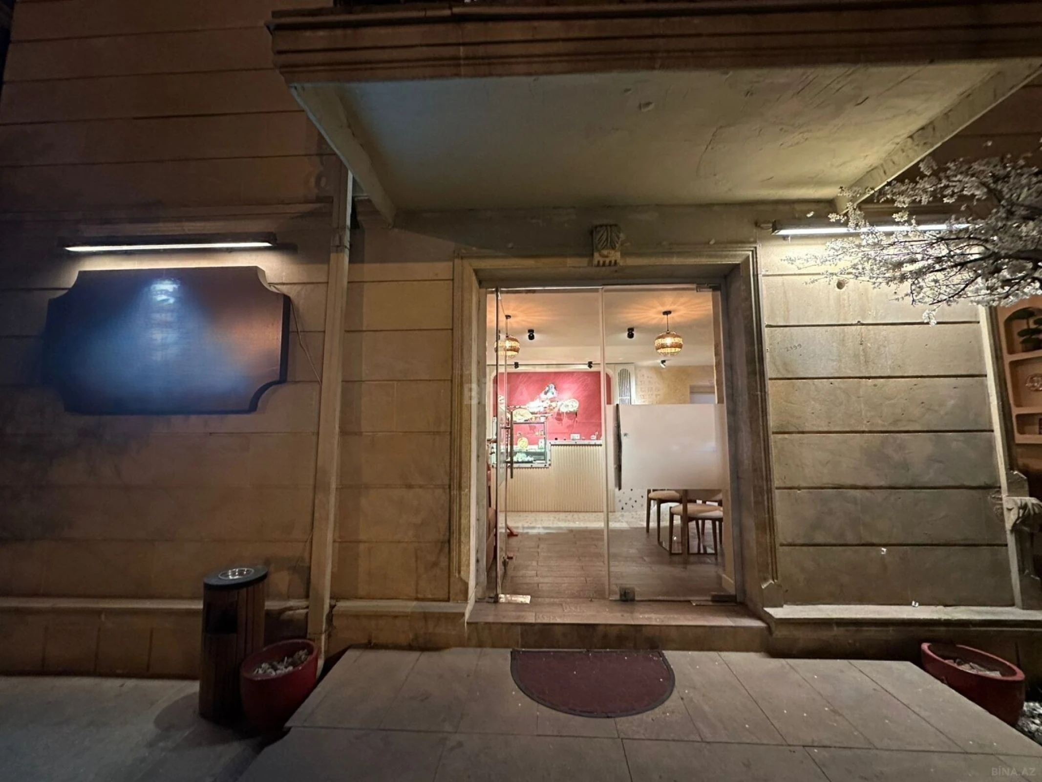 Kirayə verilir obyekt 100 m²