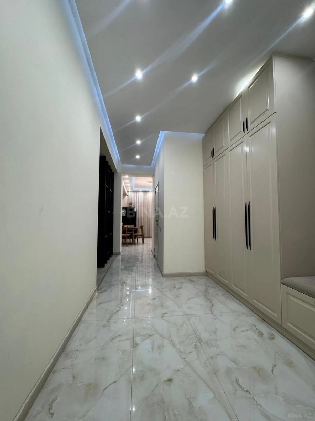 Satılır 3 otaqlı mənzil 90 m²