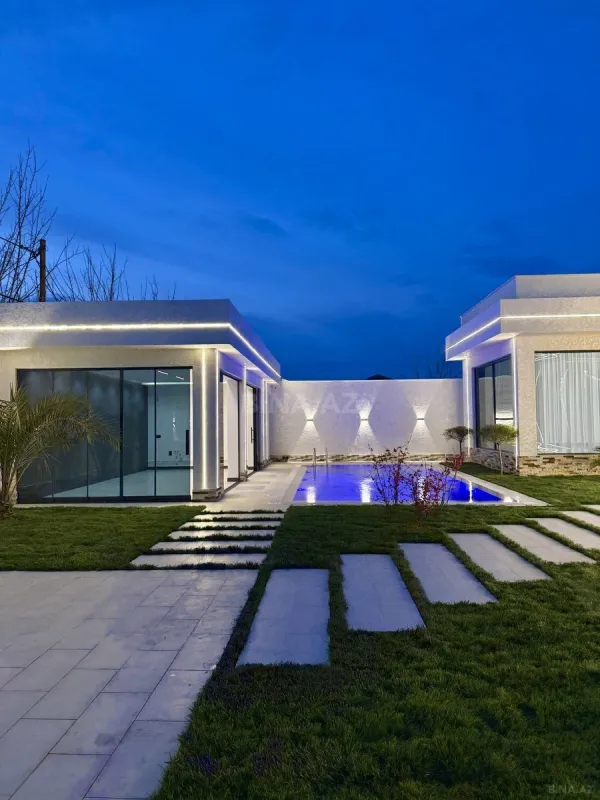 Satılır 5 otaqlı həyət evi 250 m²