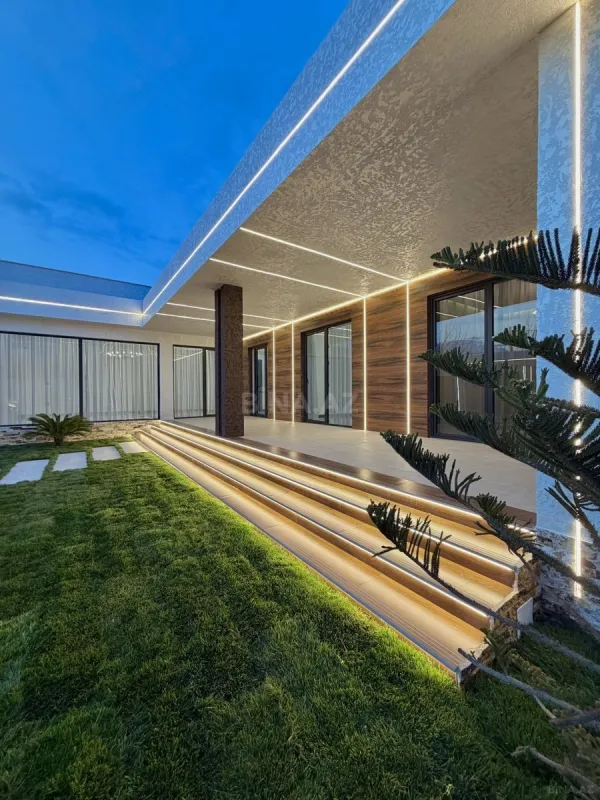 Satılır 5 otaqlı həyət evi 250 m²