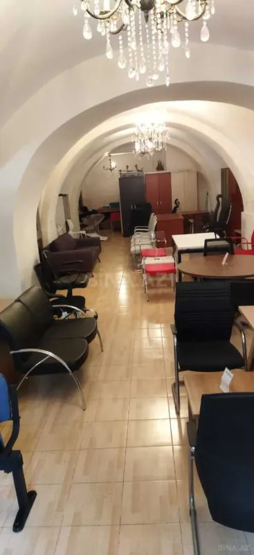 Kirayə verilir obyekt 170 m²