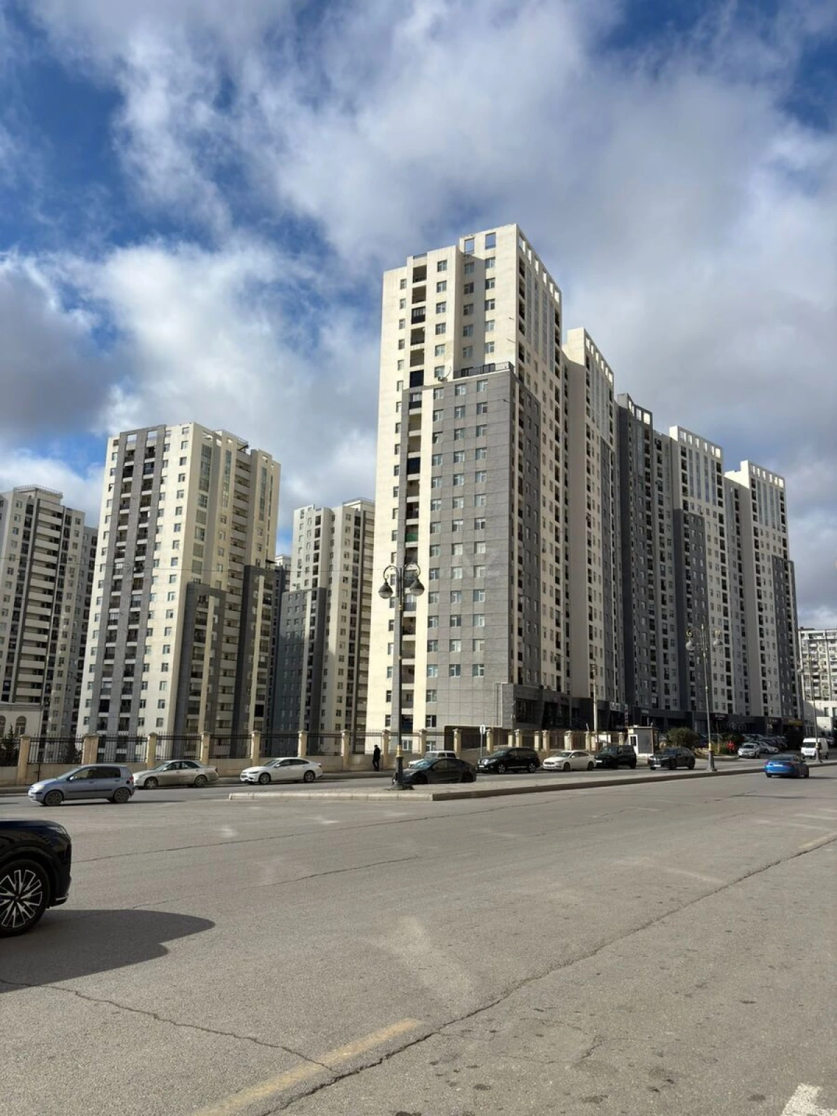 Satılır 1 otaqlı mənzil 47 m²