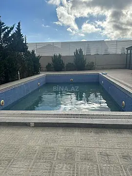 Satılır 4 otaqlı həyət evi 240 m²