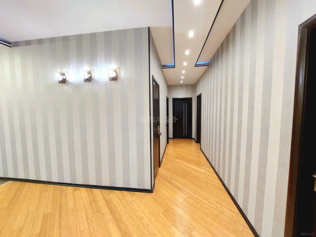 Kirayə verilir 4 otaqlı mənzil 180 m²