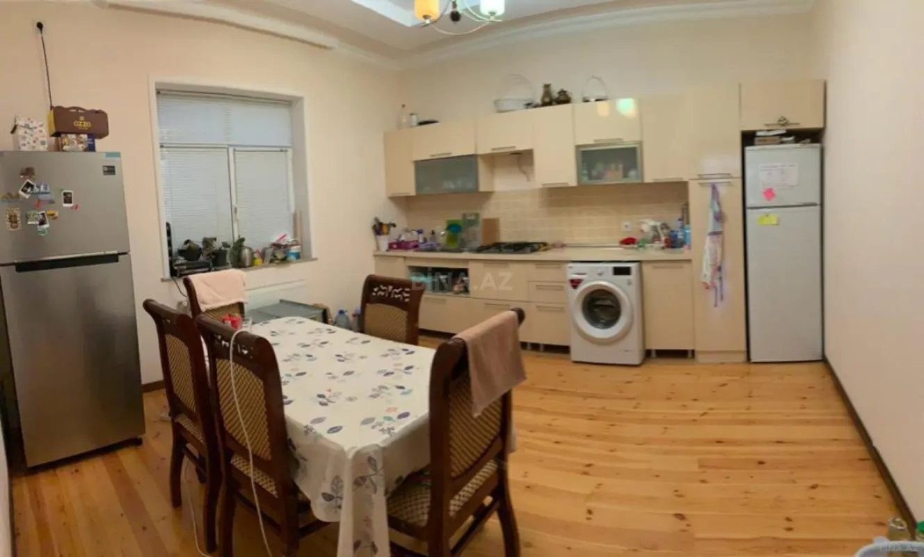 Satılır 4 otaqlı həyət evi 210 m²