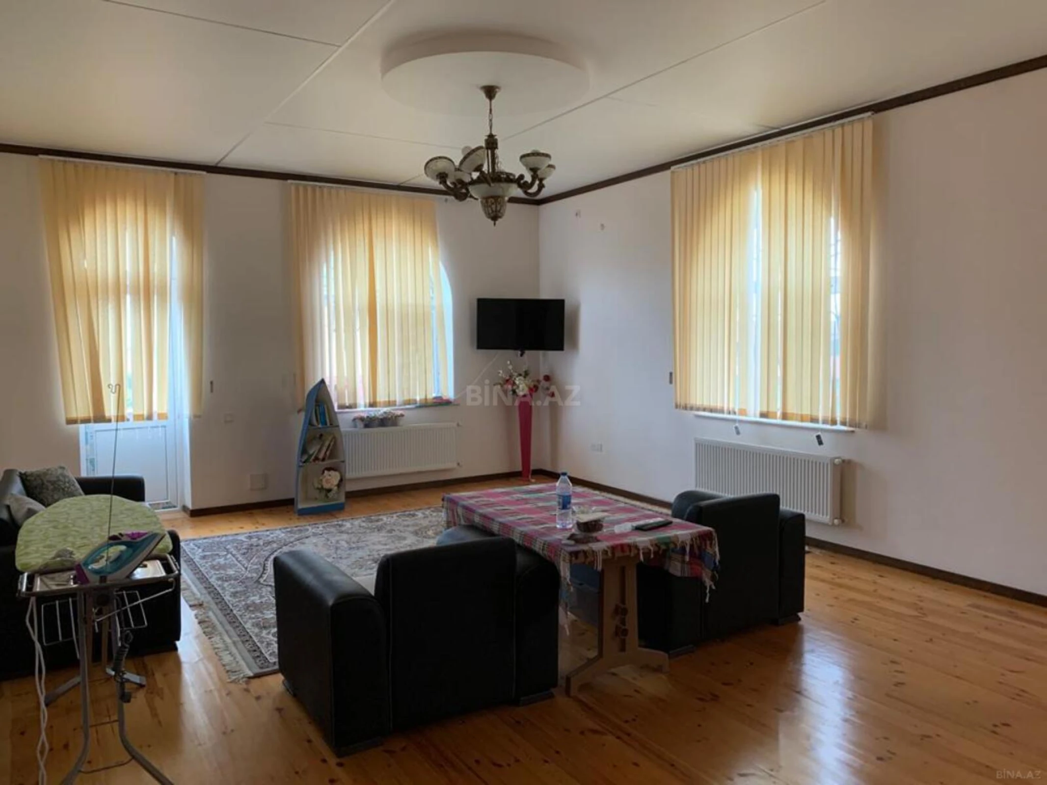 Satılır 4 otaqlı həyət evi 210 m²