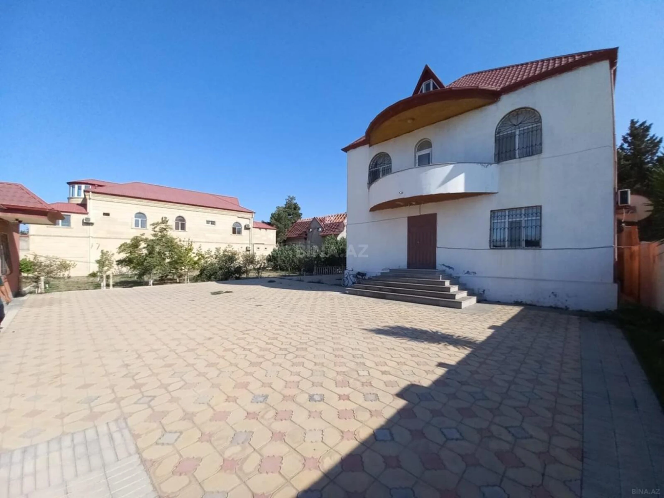 Satılır 4 otaqlı həyət evi 210 m²