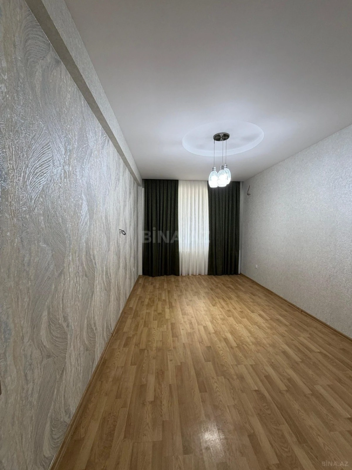 Satılır 2 otaqlı mənzil 68 m²