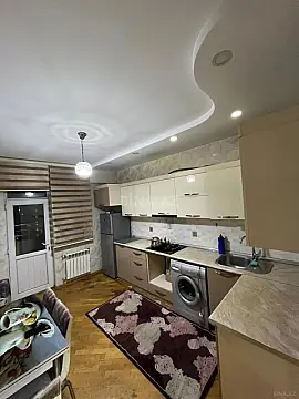 Kirayə verilir 3 otaqlı mənzil 135 m²