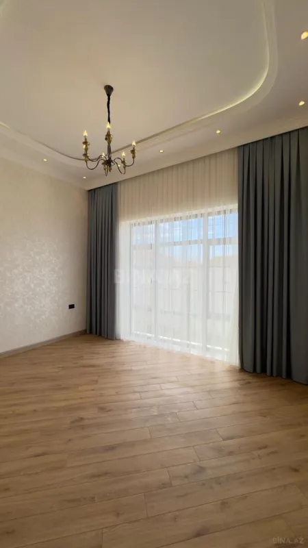 Satılır 6 otaqlı həyət evi 500 m²
