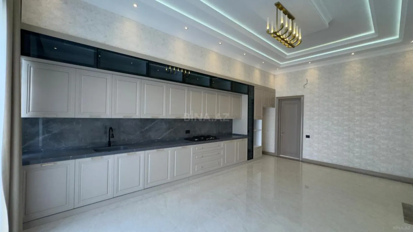 Satılır 6 otaqlı həyət evi 500 m²