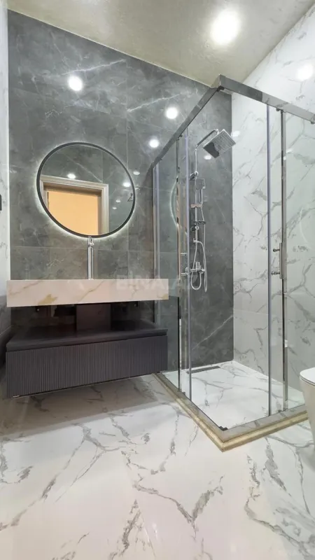 Satılır 6 otaqlı həyət evi 500 m²