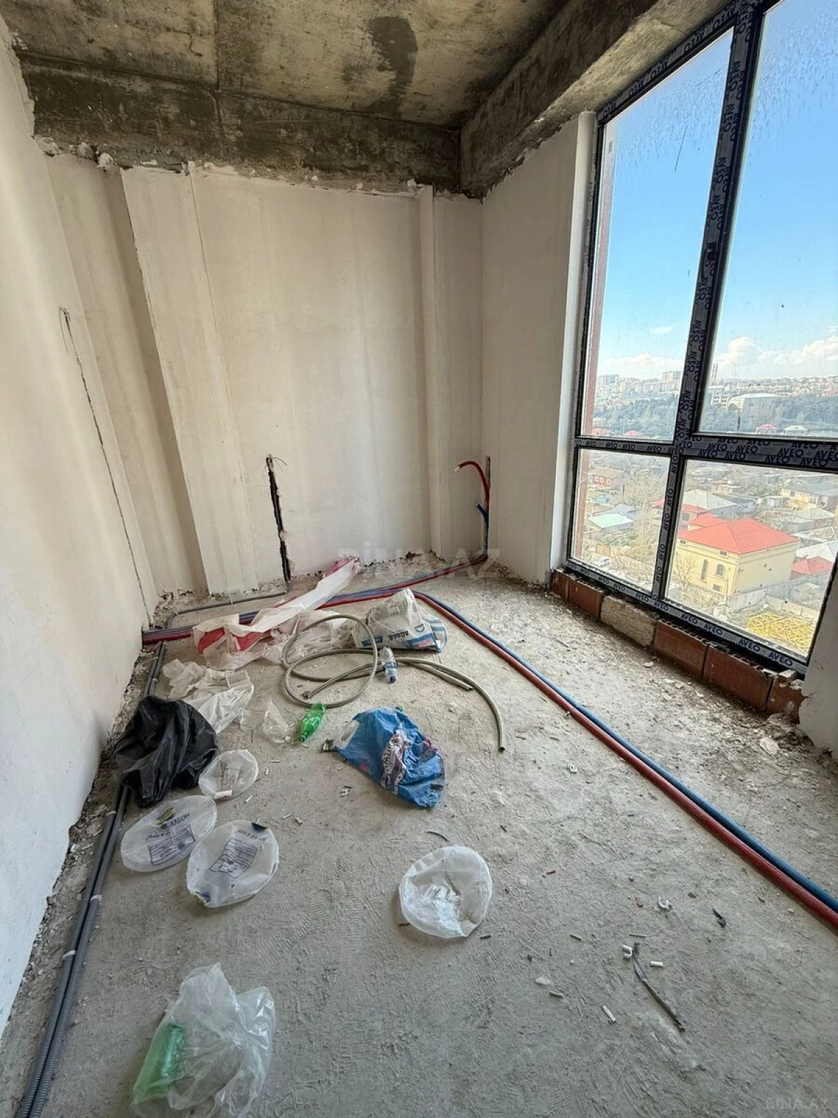 Satılır 3 otaqlı mənzil 87 m²
