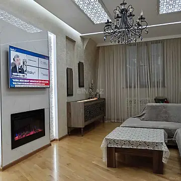 Satılır 3 otaqlı mənzil 130 m²